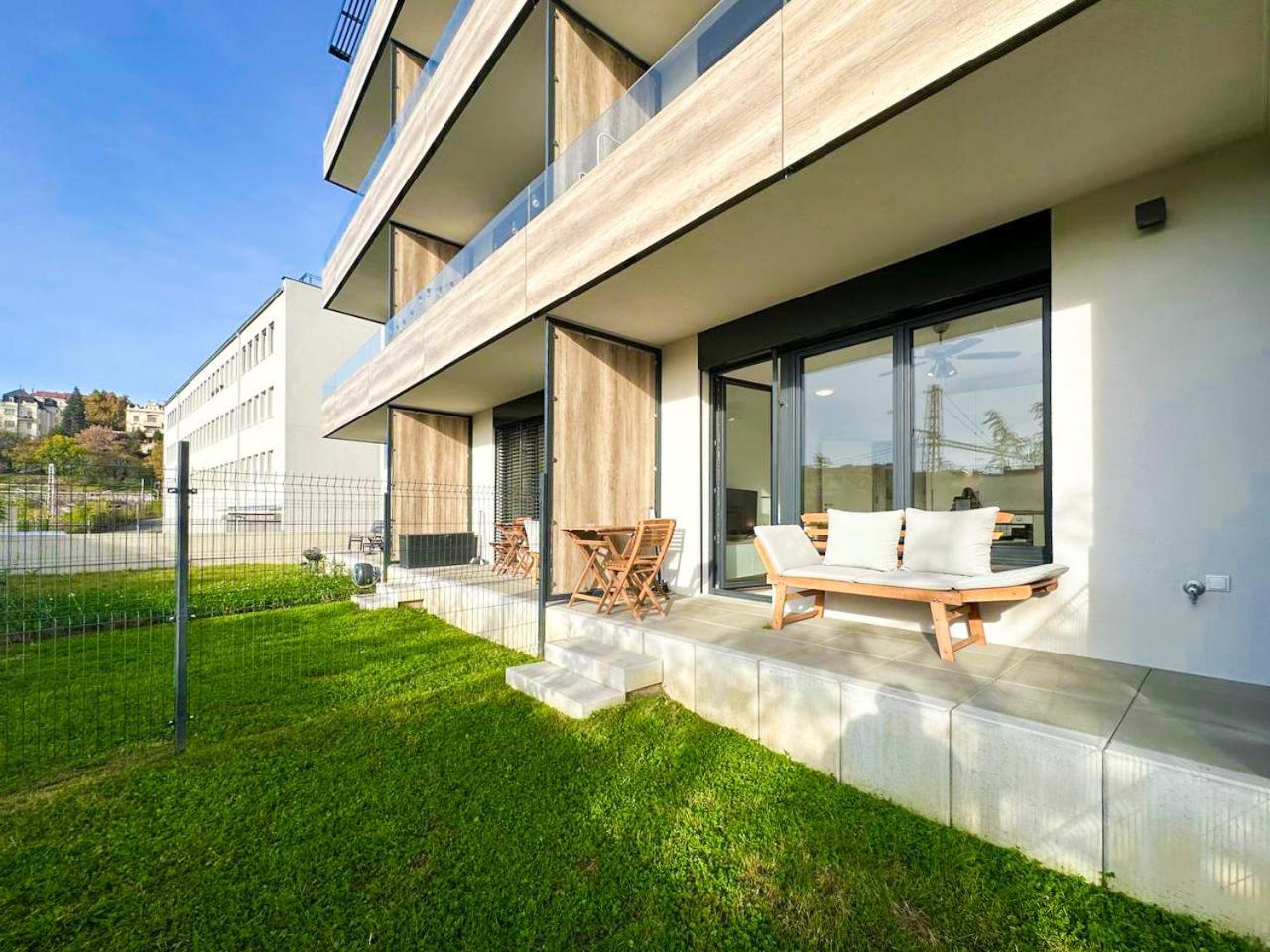 Vila Vinice Prague Ngoại thất bức ảnh